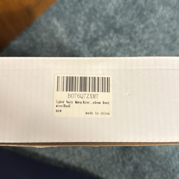 LED light up mirror - Picture 3 of 3